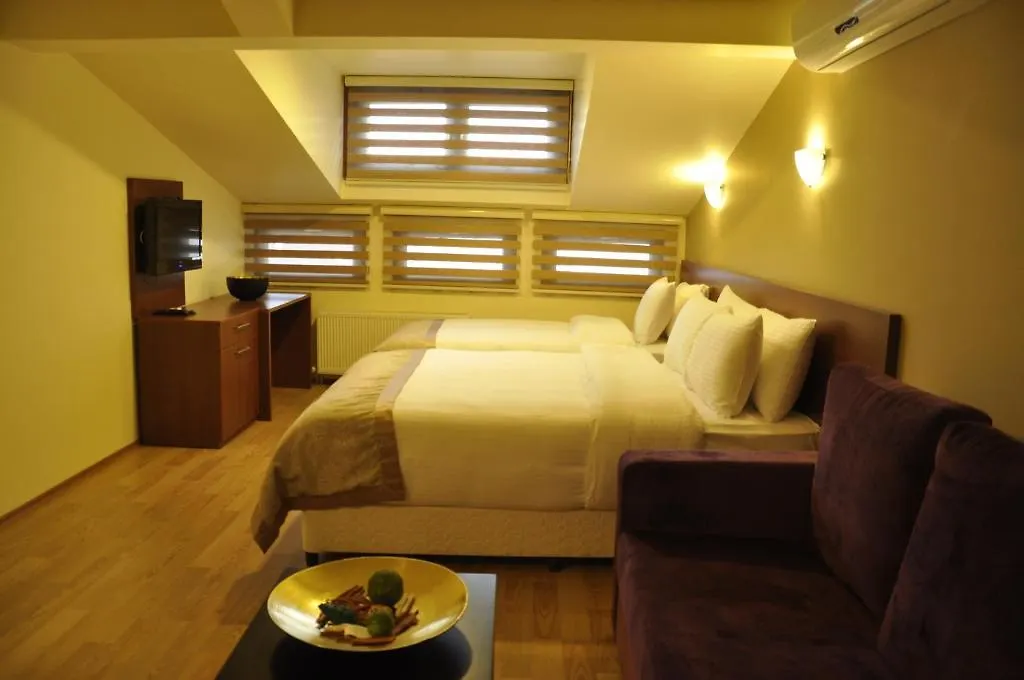 איסטמבול Wide Suites Taksim 2*,